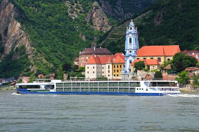 Avalon Waterways ship